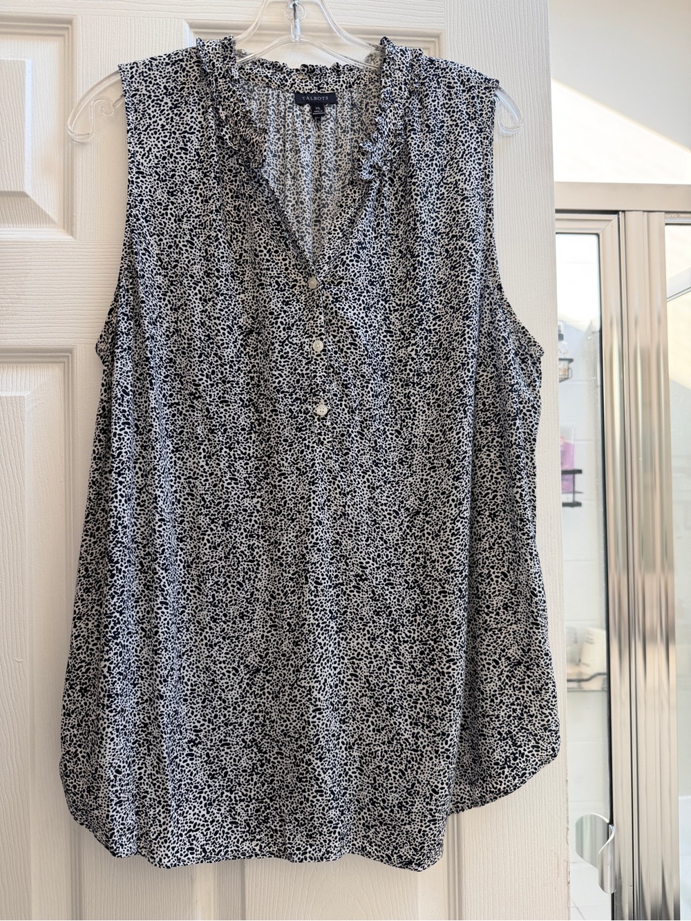 Talbots XL Black White Print Ruffle Neck Sleeveless Blouse